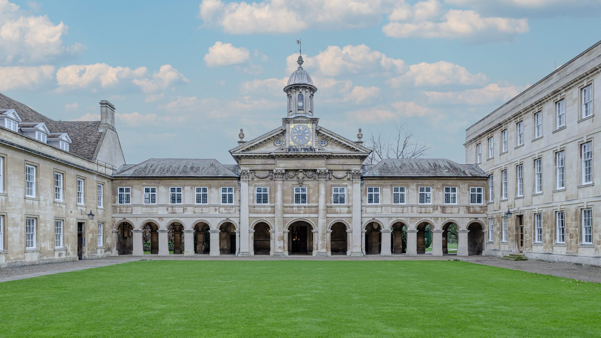 Front Court and Wren chapel of Emmanuel College, Cambridge