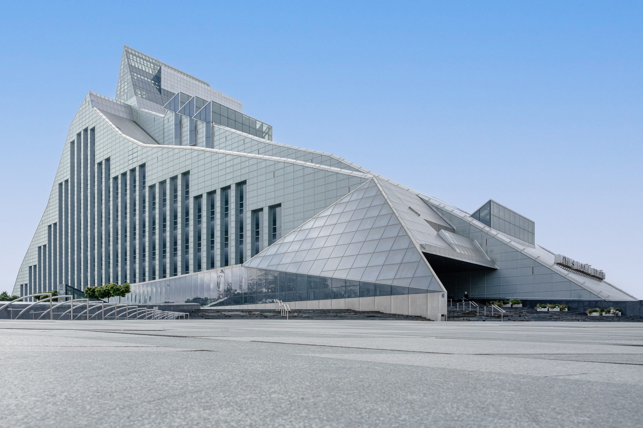 Stepped glass-and-concrete form of the National Library of Latvia by Gunnar Birkerts, Riga